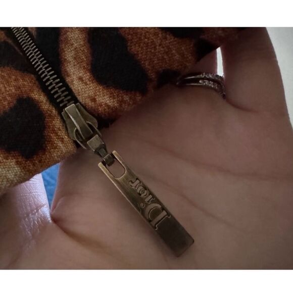 Christian Dior vintage wool/silk leopard print skirt with zipper closure size 6 - Picture 6 of 7